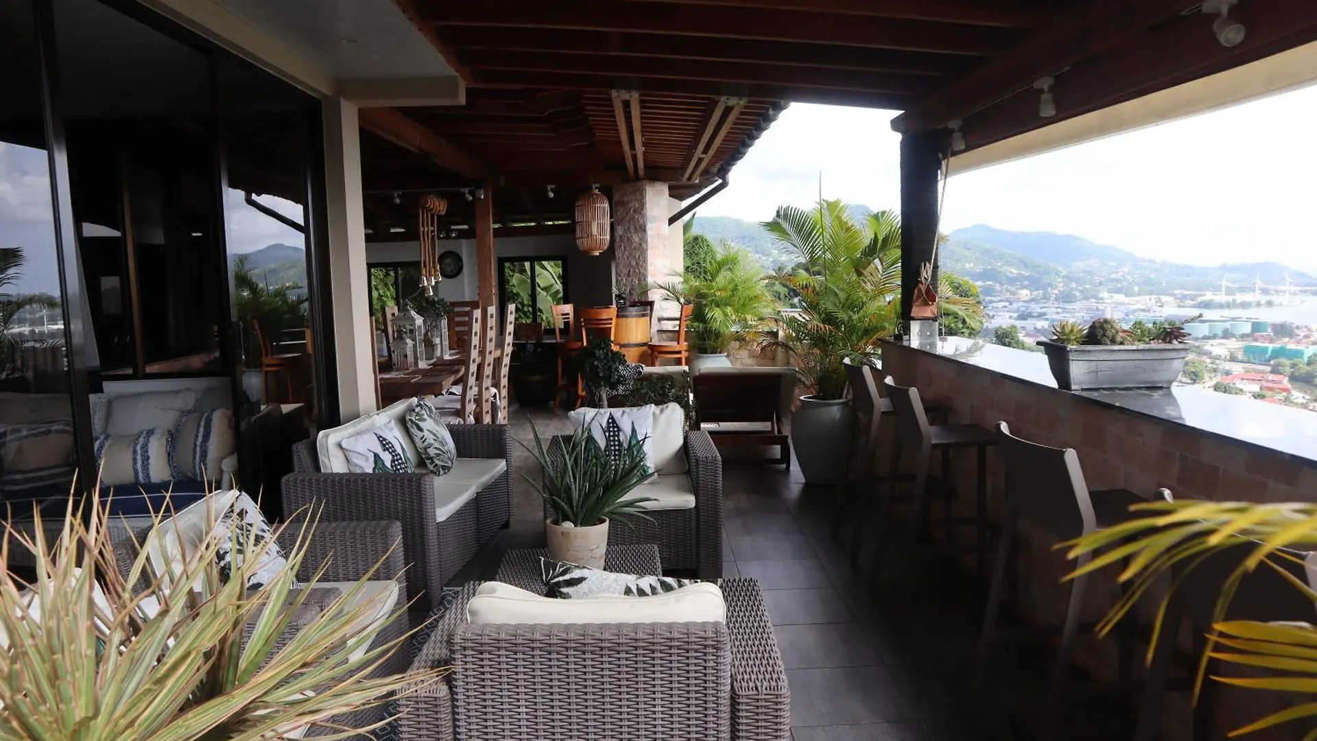 Отель 180 Degrees Self-Catering Виктория Гостевой дом